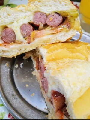 pao com linguica bread with sausage brazil